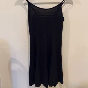 Garage simple Black Dress